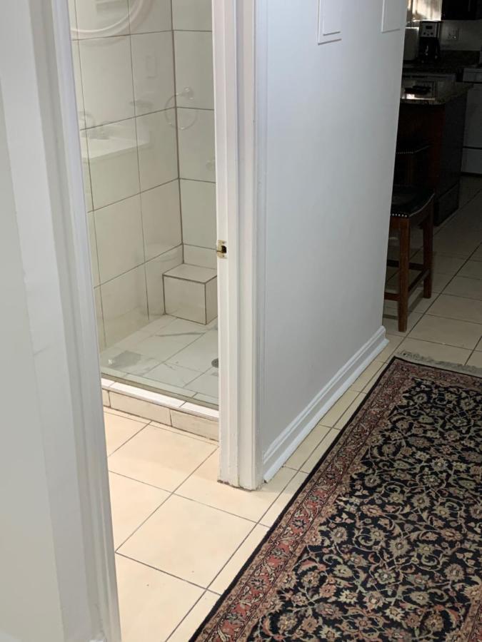 Renovated English Basement 2Bdrm Home Near Metro Washington Buitenkant foto